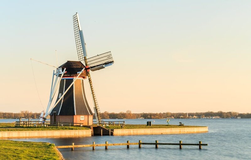 Nederlands luchtalarm blijft bestaan