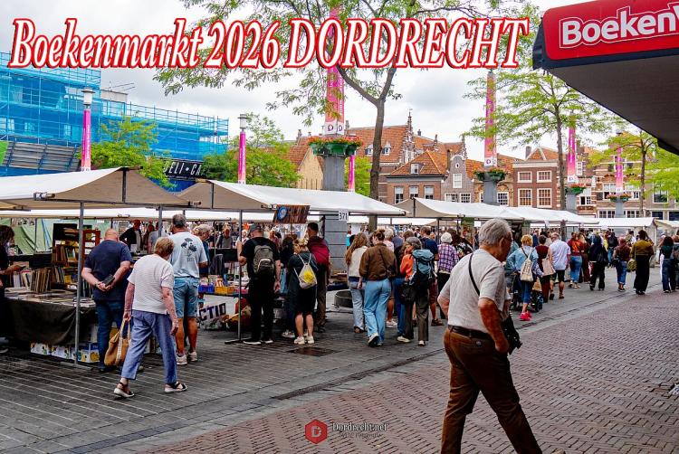 Gezellige Boekenmarkt tijdens een prachtige boekendag