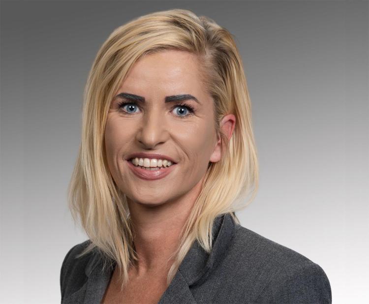 Corine Bronsveld wordt voorgedragen als nieuwe griffier van Dordtse gemeenteraad