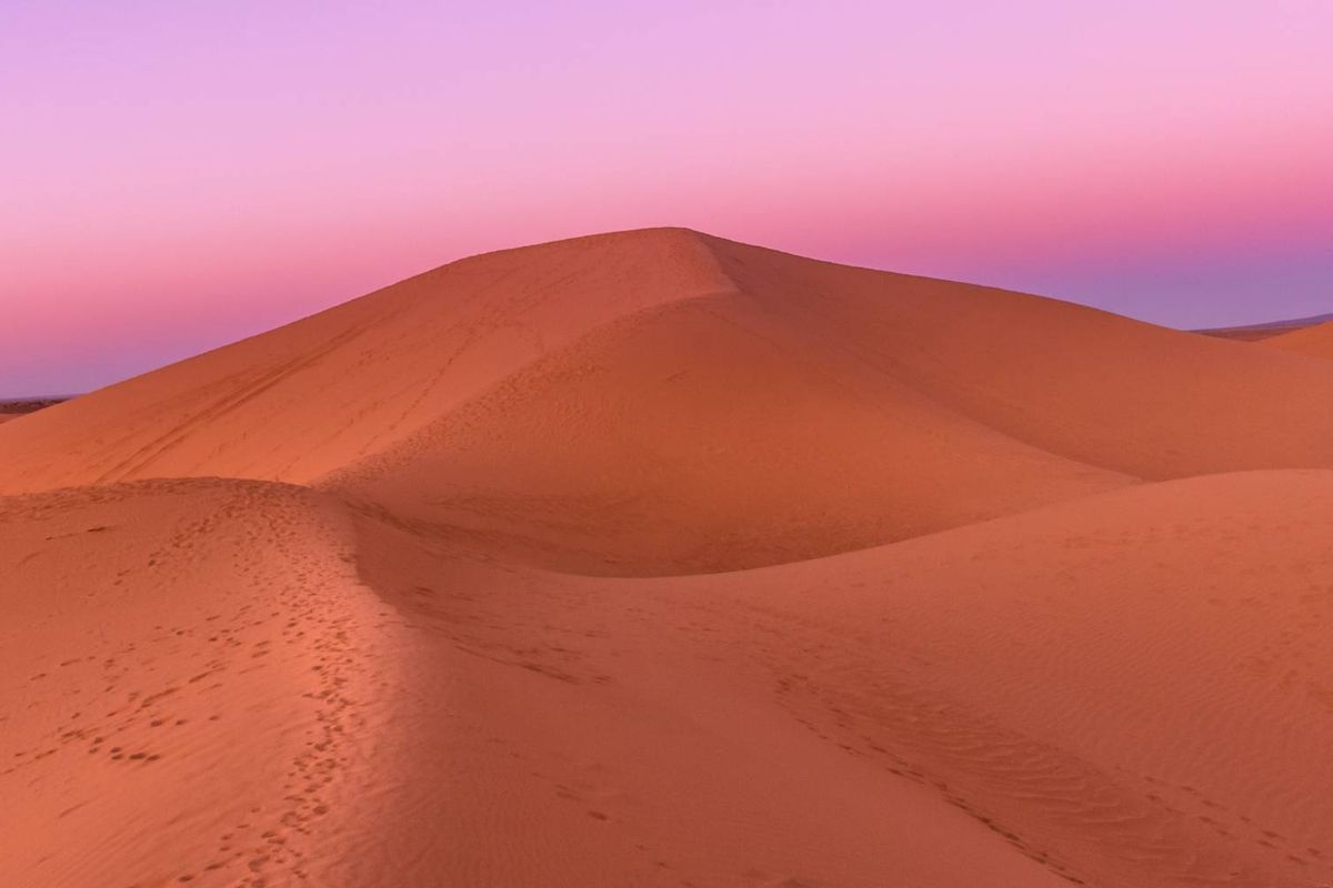 Saharazand zit overal en dat heeft plussen en minnen