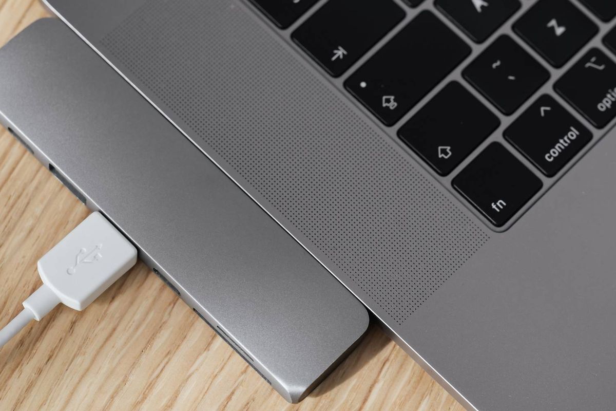 Welke computeraccessoires maken hybride werken echt makkelijker?