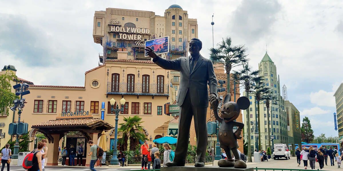 Disneyland verwelkomt zijn 1 miljardste bezoeker: en is bijna 71 jaar oud