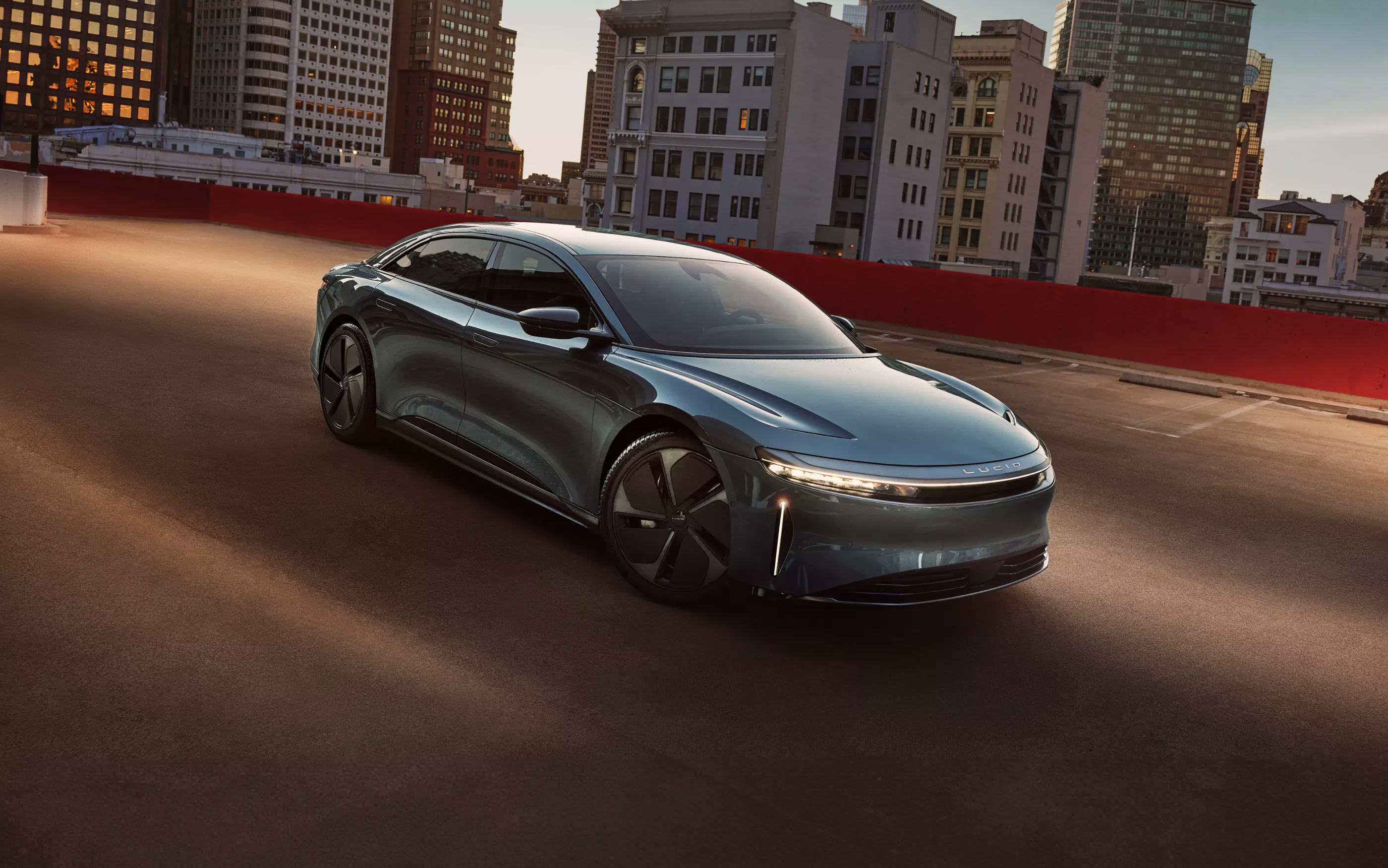 Gaat deze bekende maker van elektrische auto’s failliet? Zo zit het echt